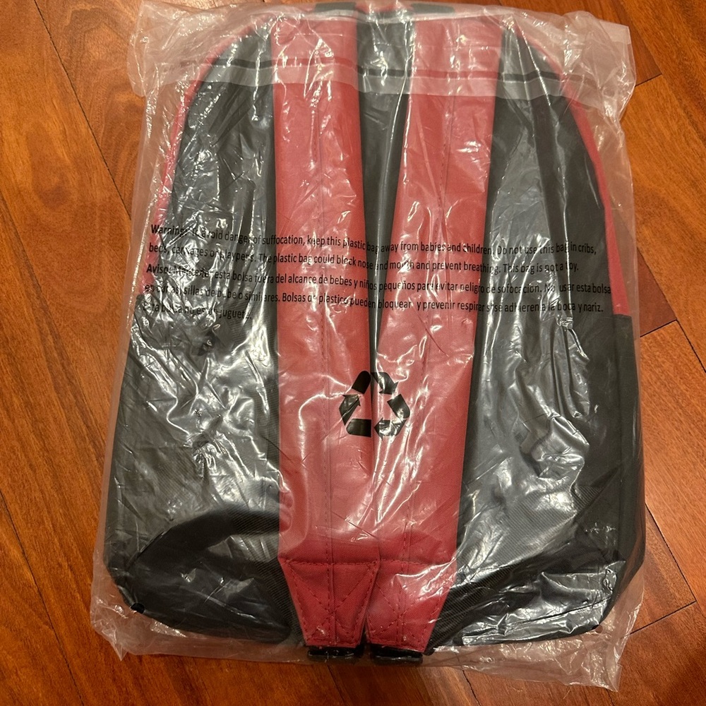 NWT Harry Potter Gryffindor House Backpack - Picture 2 of 5